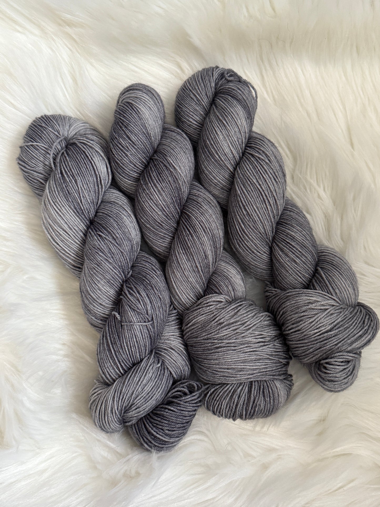 Silver Grey (Fingering)