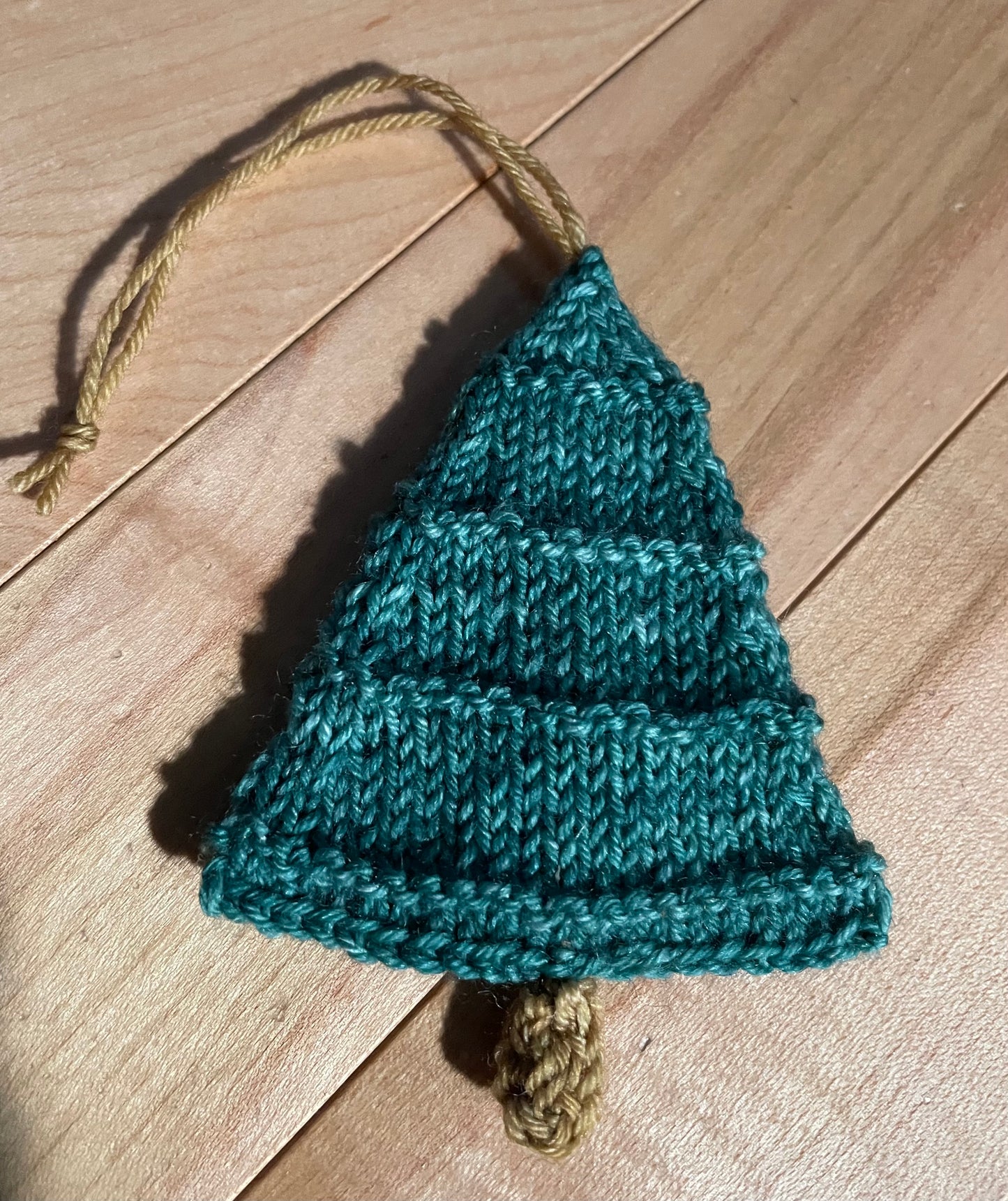 Knit tree ornament - PDF