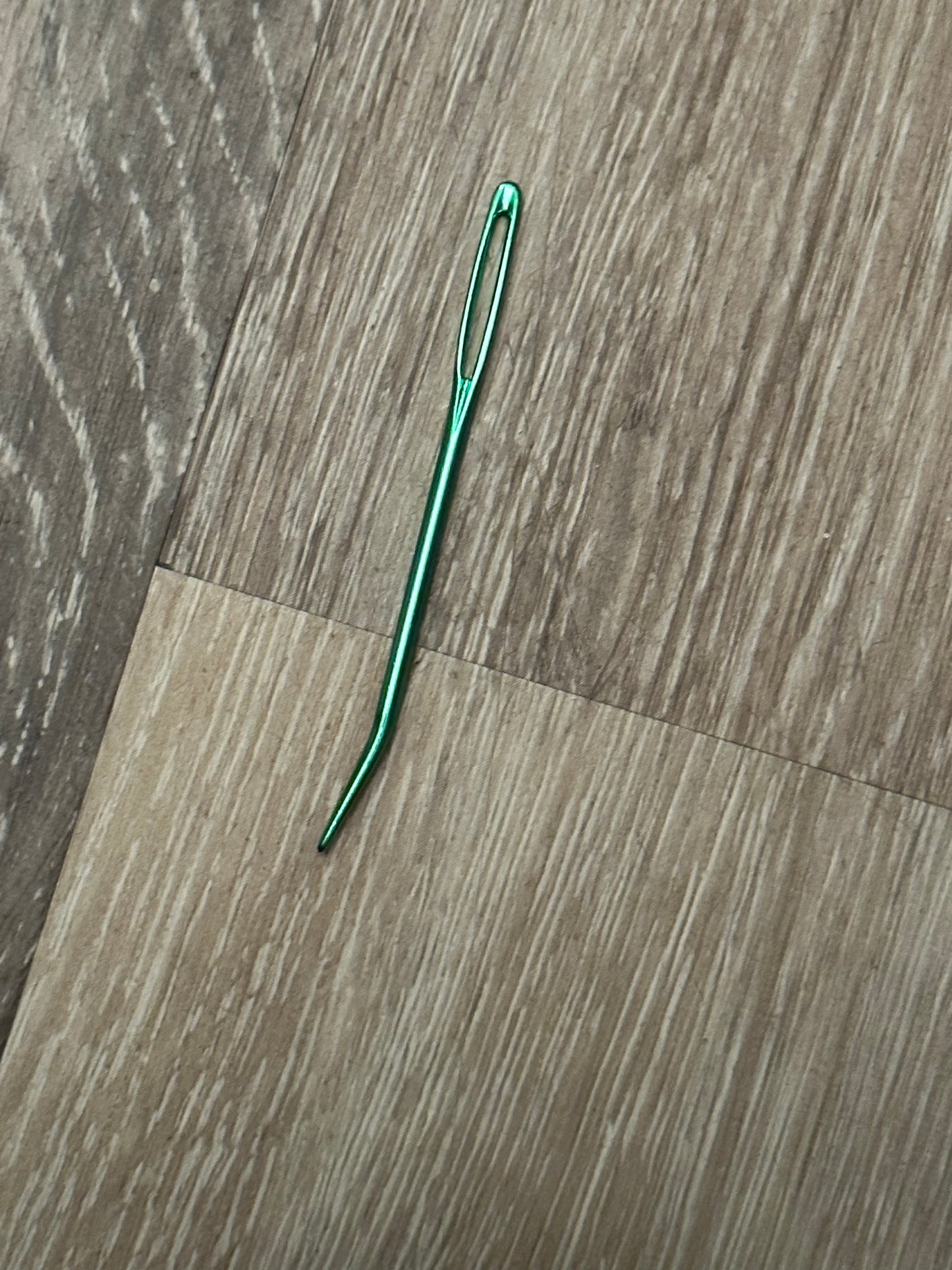 Darning needle - Bent tip