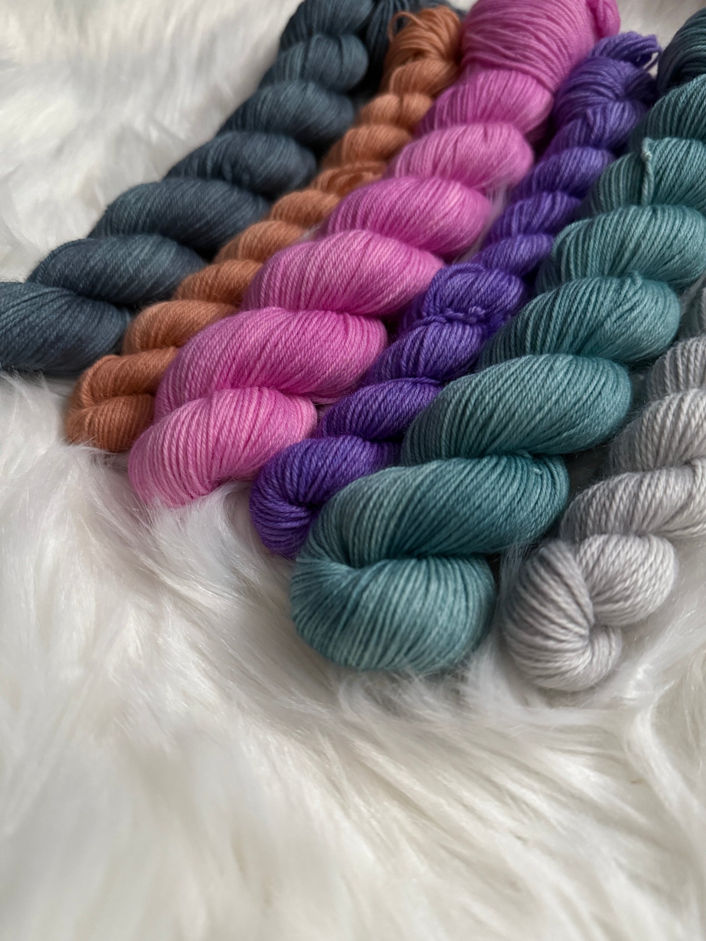 Telly Bean Knits Halloween MKAL