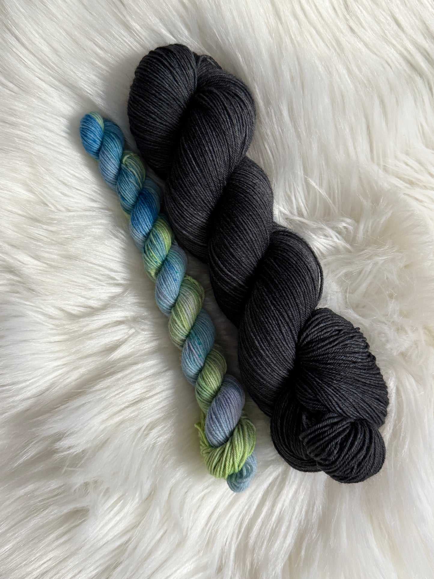 Luminous Lines Shawl Kit