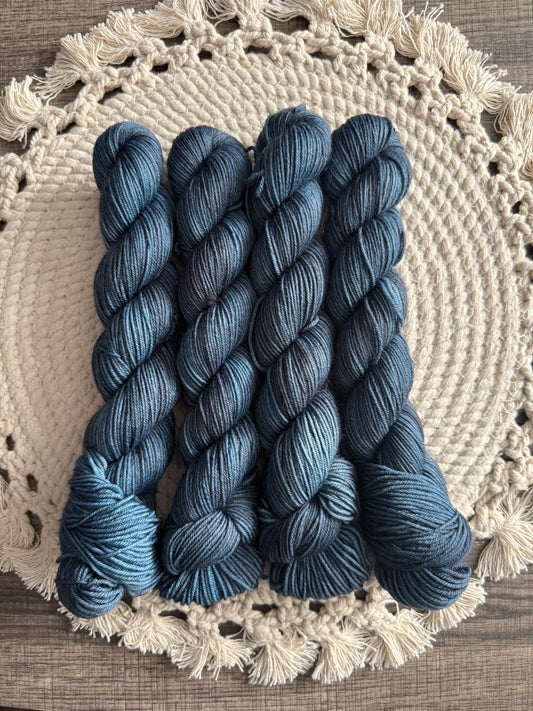 Bad Moon Rising (50g fingering)