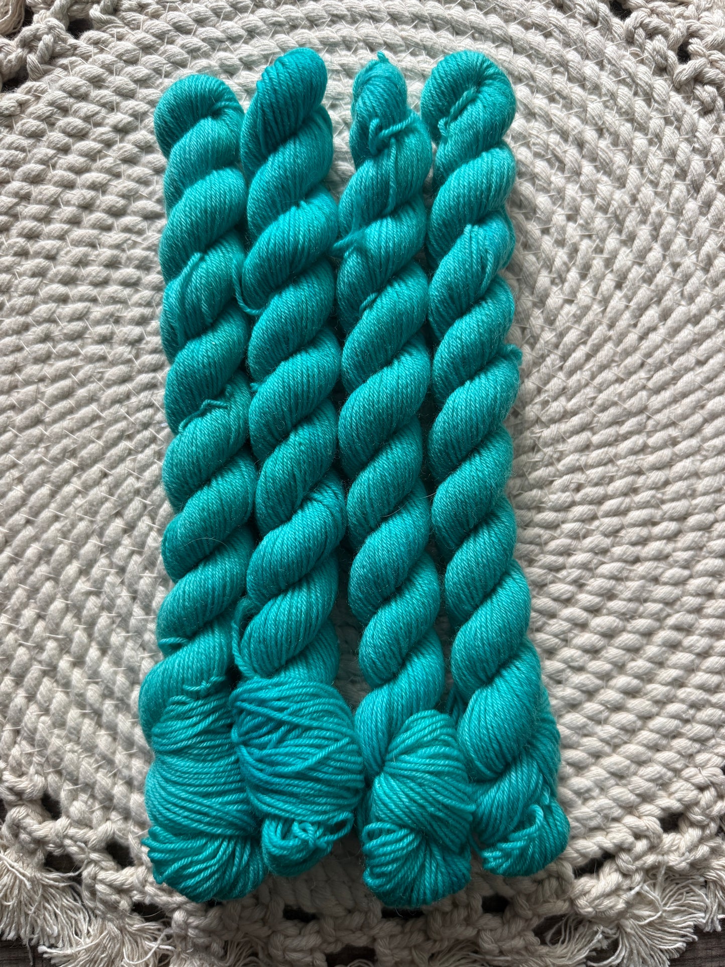 Bright aqua (20g Fingering)