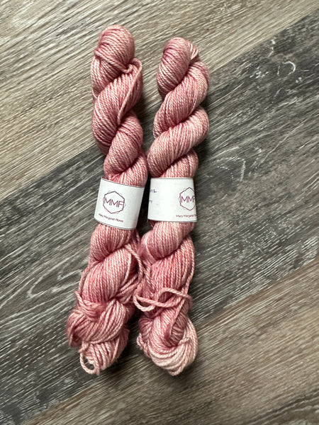 Pretty in pink (20g Fingering)