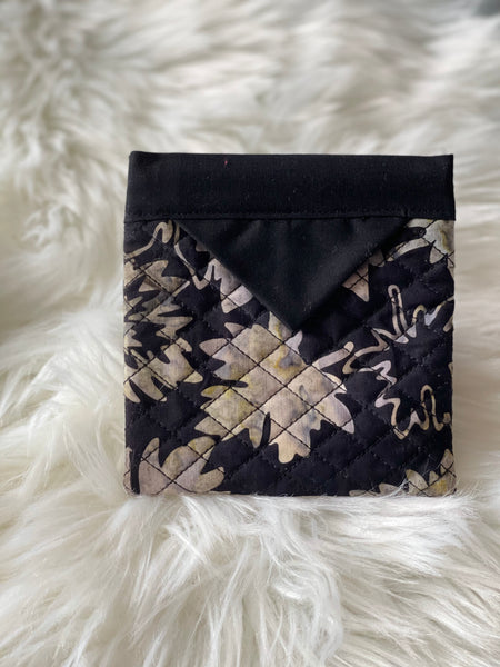 Black with leaves snap pouch